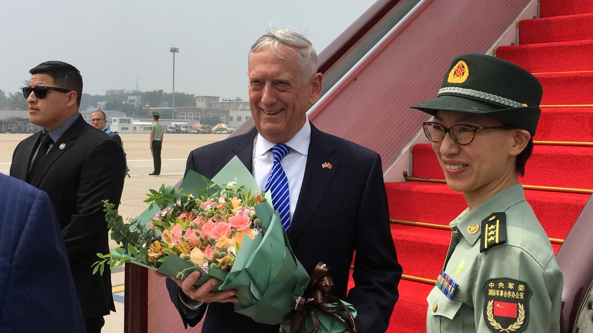 Mattis realiza sua primeira visita à China