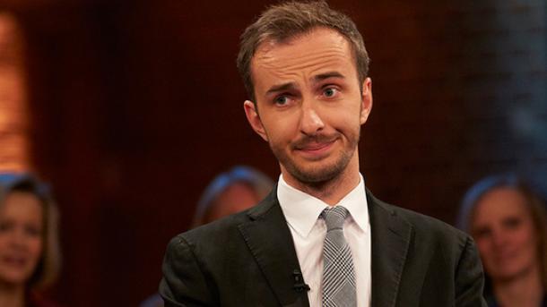 Германски съд забрани стихотворението с обиди за президента Ердоган...