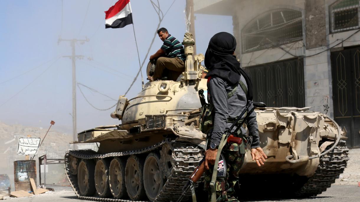 也门政府军与胡塞人在胡迪发生激战