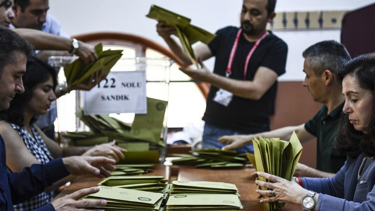 Erdogan győzelmét mutatják a voksok