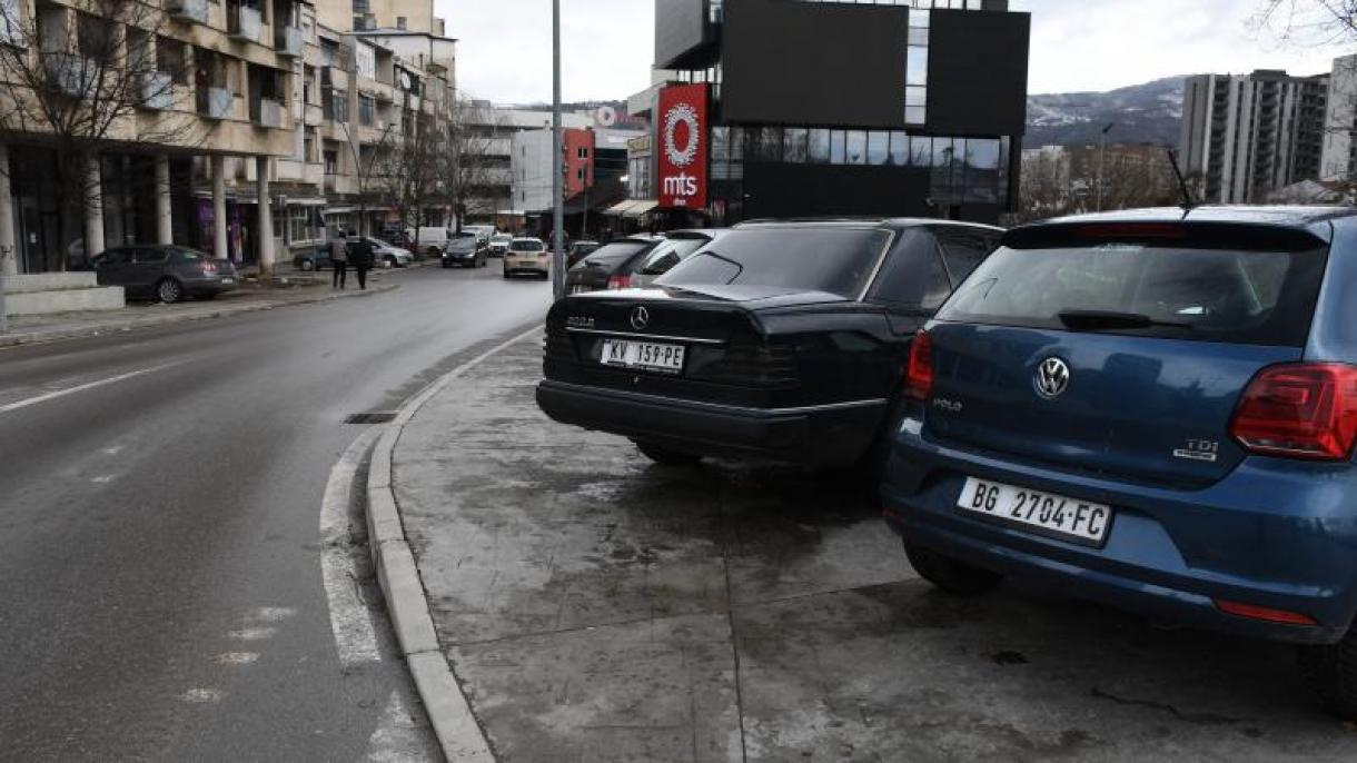 Koszovó engedélyezte a szerb rendszámú gépjárművek szabad közlekedését