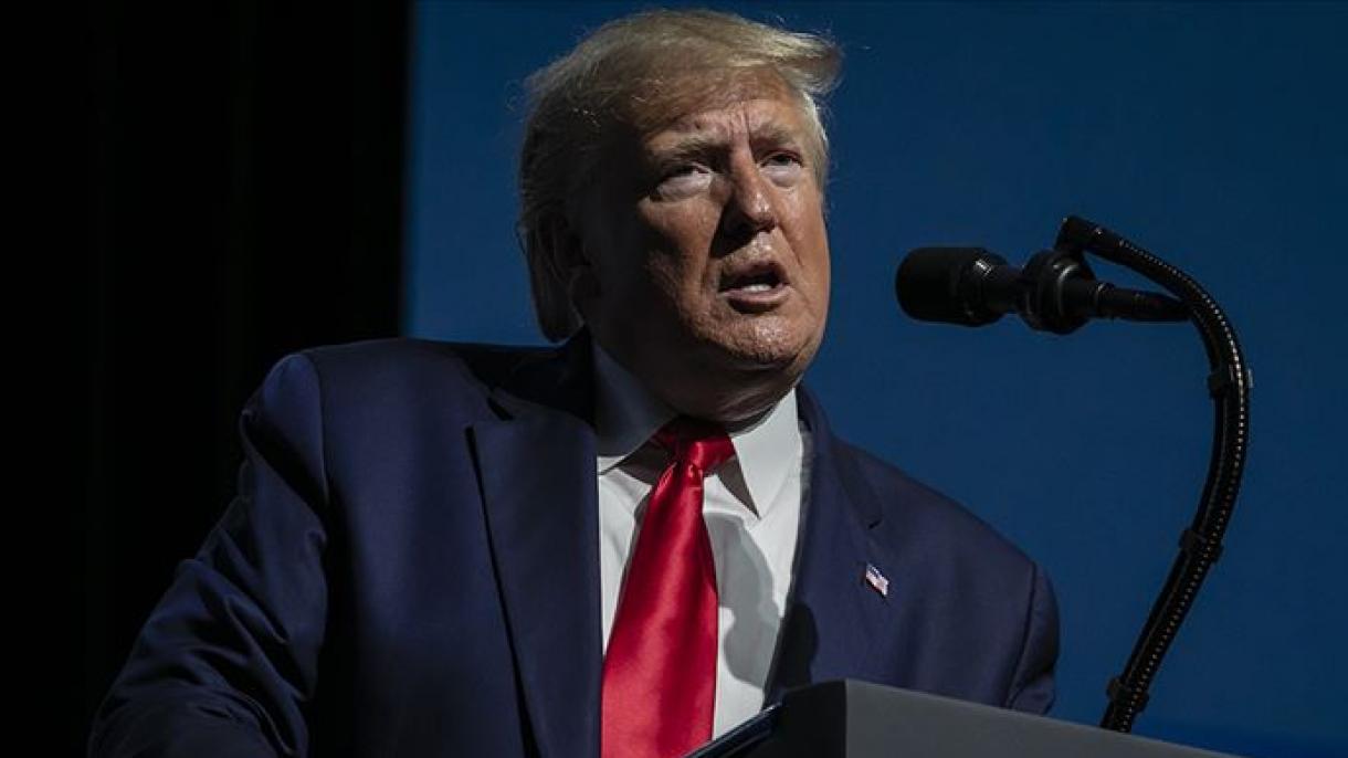 Trump: "I democratici violano la costituzione non inviando al Senato gli articoli di impeachment"