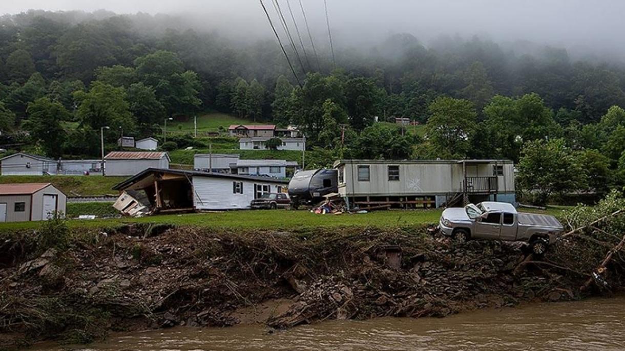 Suman 37 muertos por extensas inundaciones en Kentucky