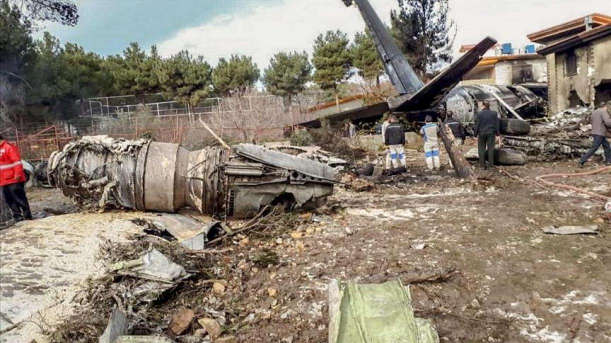 16 نفر دراثر سقوط هواپیما در ایران جان باخت