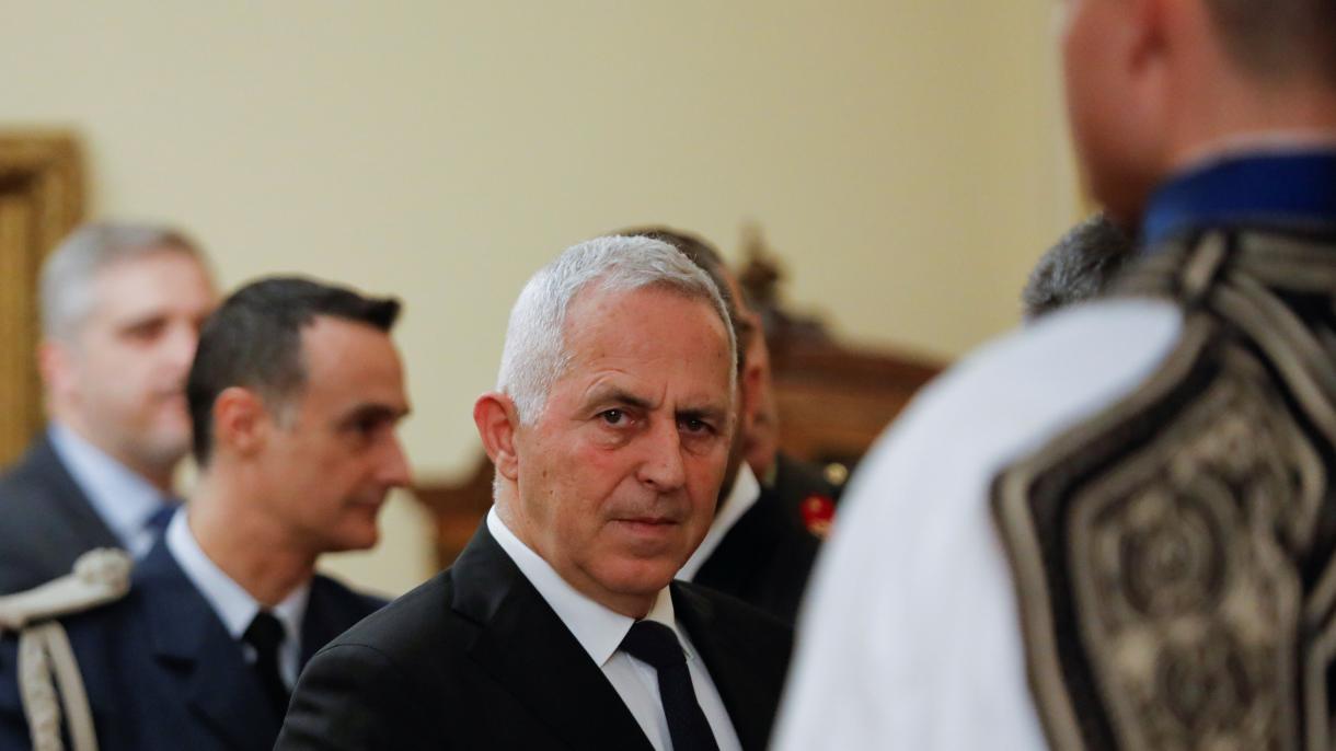 Апостолакис е новият министър на отбраната на Гърция...