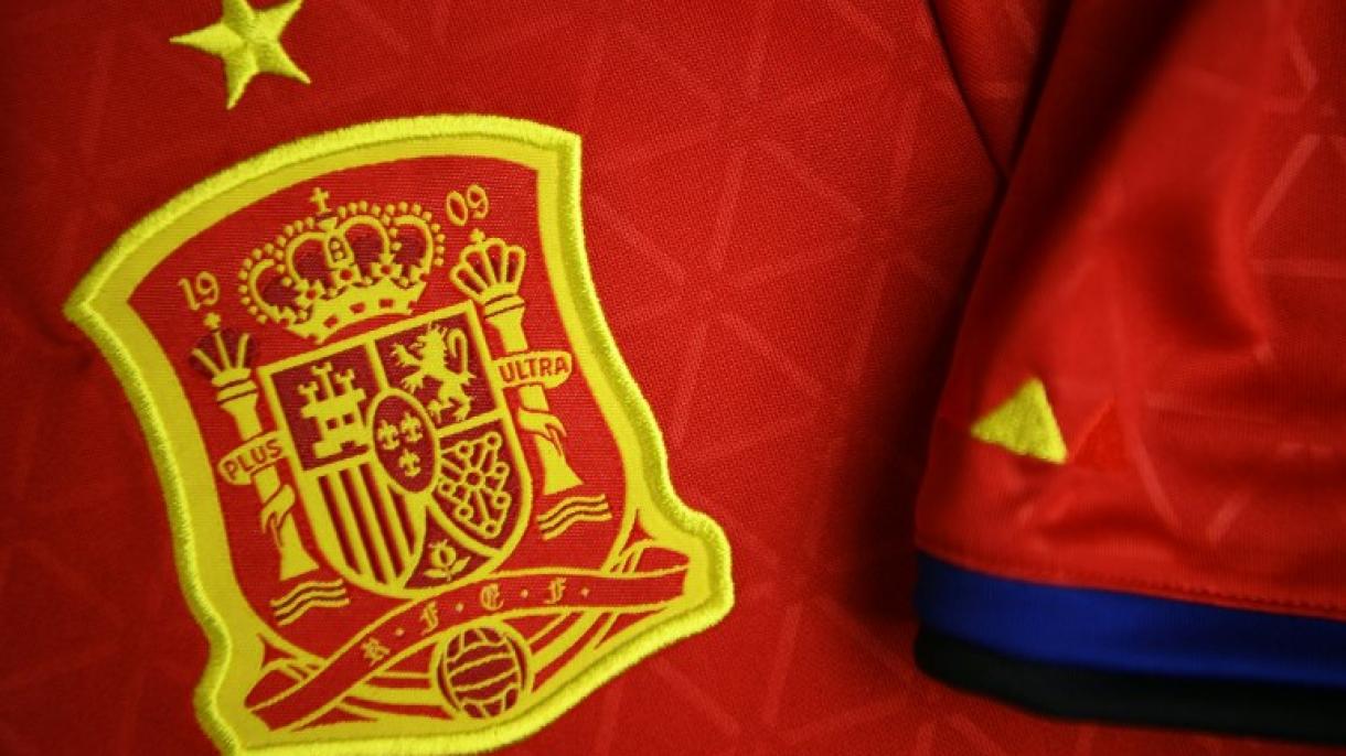 Rajoy no da importancia a polémica sobre la camiseta de la selección española