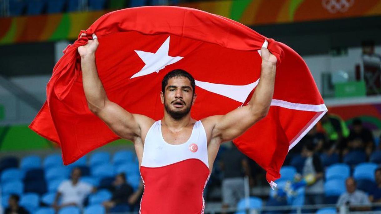 Taha Akgül gana en Río la primera medalla de oro para Turquía
