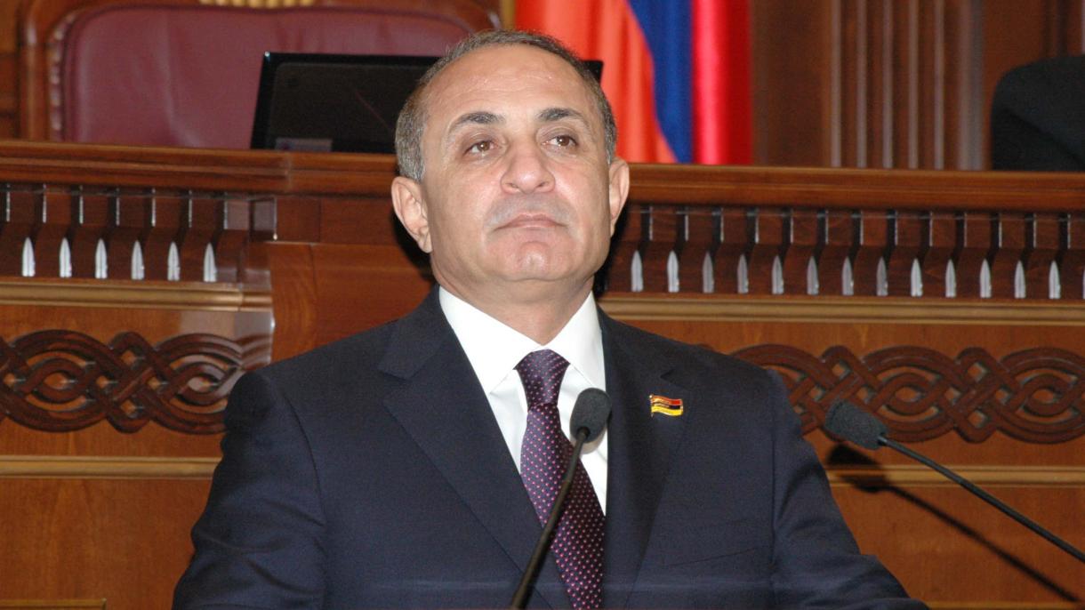 Ermənistanın baş naziri Ovik Abramyan istefa verib
