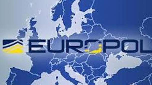 Europol establece unidad contra los traficantes de personas