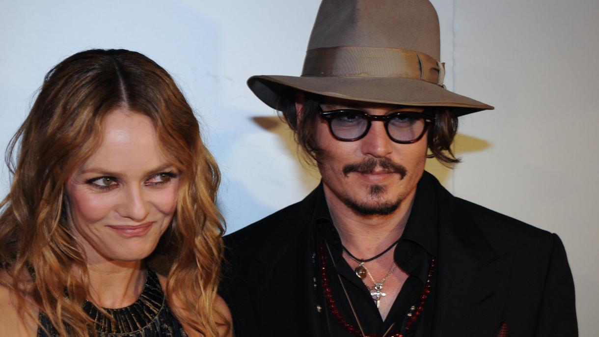 johnny depp vanessa paradis.jpg