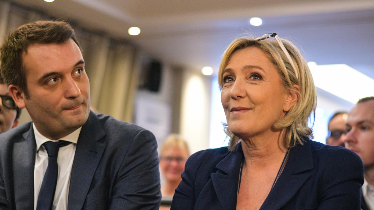 France: crise au Front national, le bras droit de Marine Le Pen s'en va