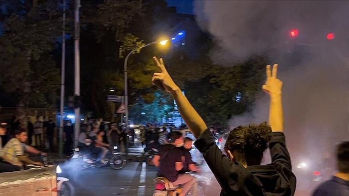 Murió un teniente coronel en las manifestaciones en la ciudad de Bane, Irán