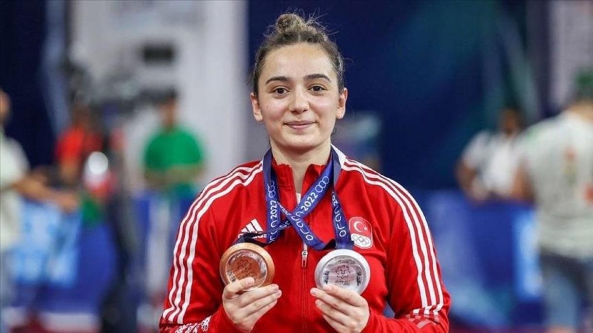 ملی‌پوش ترکیه نایب قهرمان وزنه‌برداری جوانان زیر 23 اروپا شد