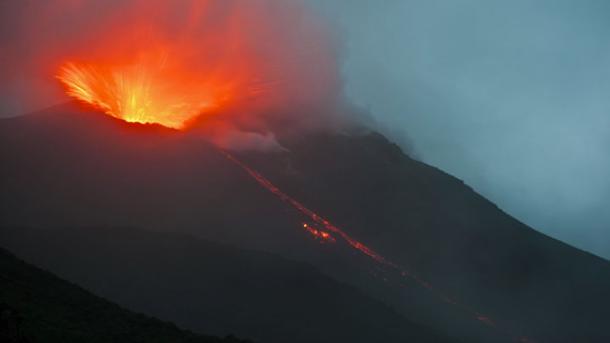 Colima vulkanı yenidən aktivləşib