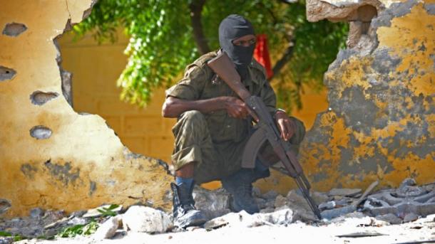 Militantes da Al Shabab matam quatro em ataque na Somália