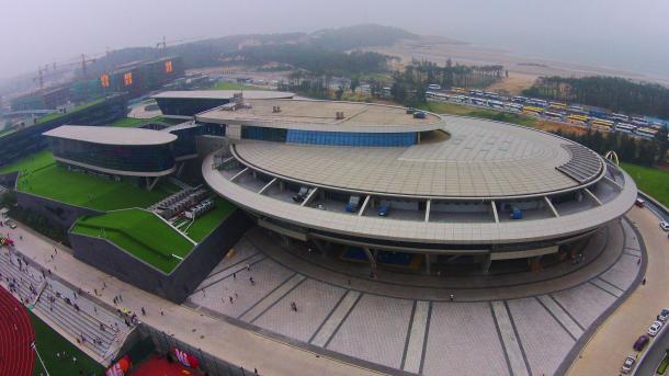 Irodaháznak építették meg a Star Trek-űrhajó mását Dél-Kínában