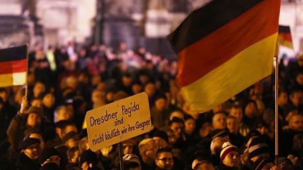 آغاز تظاهرات جنبش ضد اسلامی پکیدا در آلمان 