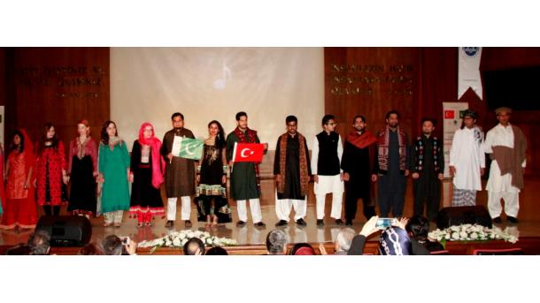 ہفتۂ پاکستان کےسلسلے میں پاکستانی طلبا کی انقرہ میں شاندار تقریب