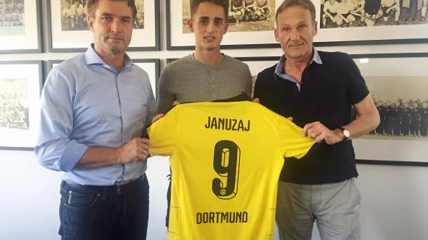 Dortmundi huazon Adnan Januzajn nga Manchester United