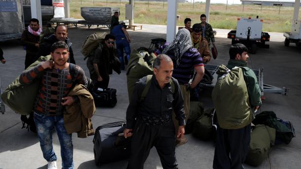 伊拉克库尔德民兵撤出叙利亚科巴尼