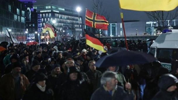 Gjermani-PEGIDA organizon protesta në Dresden