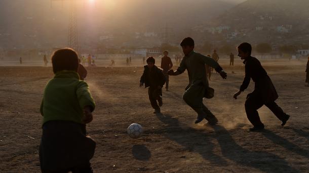 افغانستان دن باله لر نی پاکستان گه آلیب قاچریتگن بیرکیشی اوشلندی