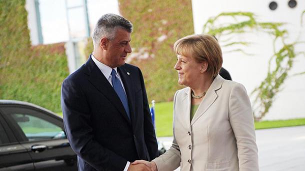 Thaçi: Merkel, zë i fuqishëm i integrimit të Ballkanit në BE