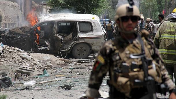 افغانستان میں خود کش حملہ،12 افراد ہلاک