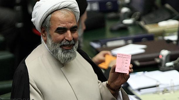 کرسی وزارت علوم به دانش آشتیانی نیز نرسید!