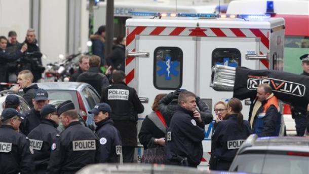 Muchos detenidos en búsqueda de asesinos de "Charlie Hebdo"