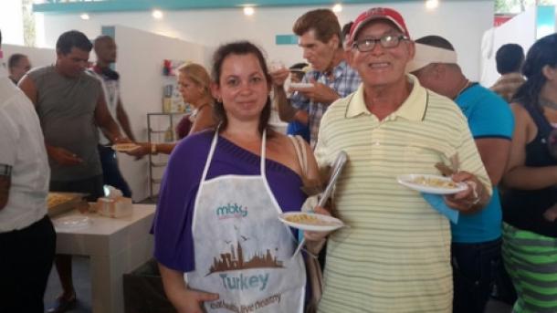Los cubanos prueban por primera vez el bulgur de Turquía