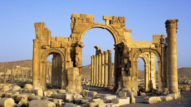 ئەسەد كۈچلىرى دائېشنى پالمىرانىڭ شىمالىدىن قوغلىدى