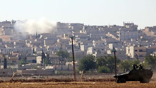 在叙利亚阔巴尼城内冲突仍在持续