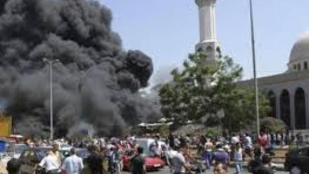 یمن میں مساجد پر تین خودکش حملے 77  نمازی ہلاک 