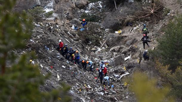 Tragedia Airbus: forenses españoles asistirán identificaciones