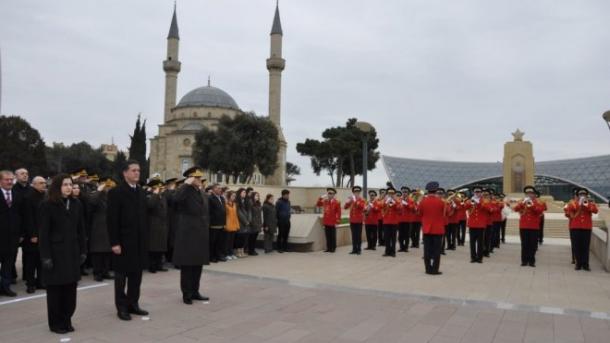 Церемонии за Чанаккале в Баку...