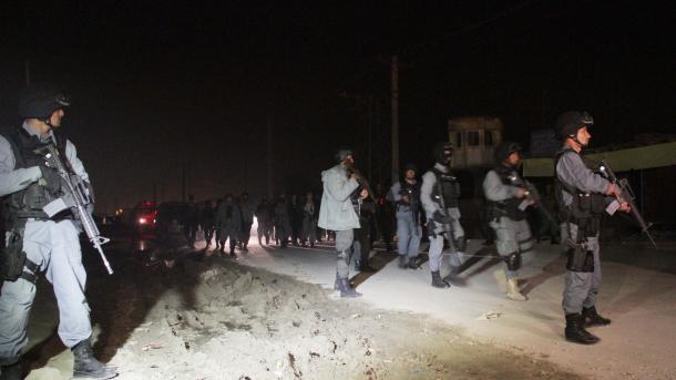 افغانستان:  غیر ملکی فوجی قافلے پر حملہ،4 افراد ہلاک