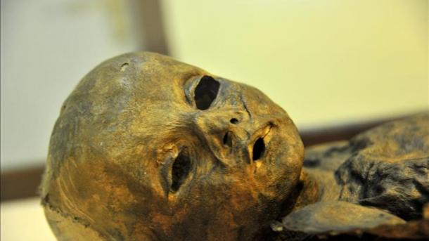 در چین جسد یک زن مومیایی شده متعلق به 700 سال قبل کشف شد