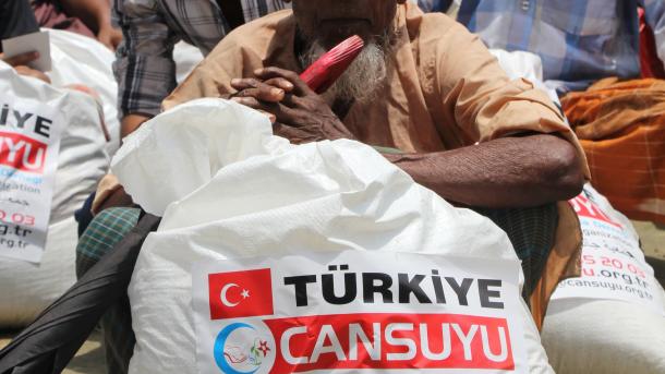 ترکی کی طرح دیگر ممالک کو بھی مظلوموں کی مدد کرنا چاہیے