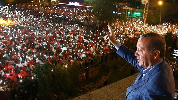 土耳其总统在安卡拉发表胜选感言