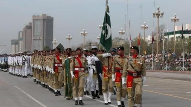 یومِ پاکستان کے موقع پر سات سال بعد فوجی پریڈ کرنے کا فیصلہ