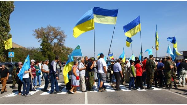  Ukraynadan Krıma gedən yollar bağlanıb