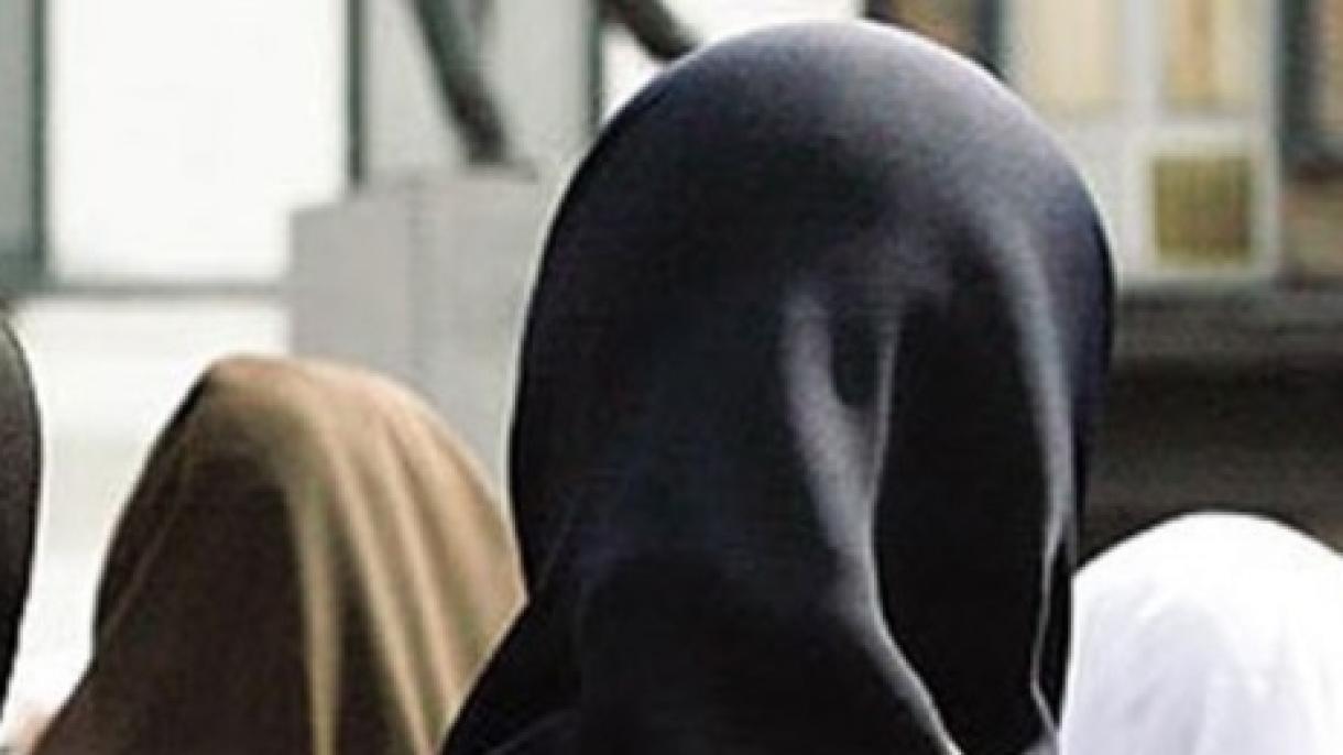 在纽约一戴头巾妇女遭到攻击
