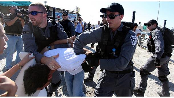 Három gyereket tartóztatott le Izrael
