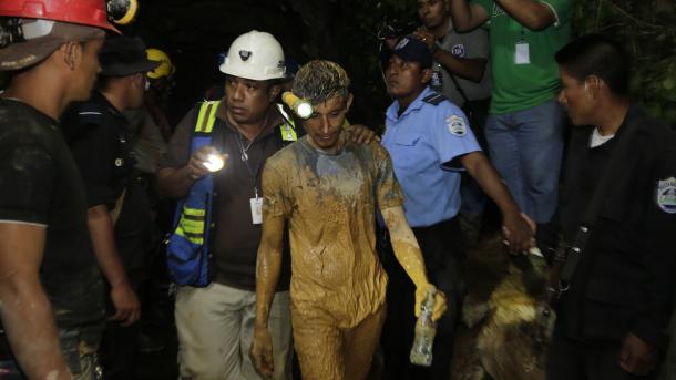 尼加拉瓜一座金矿发生坍塌