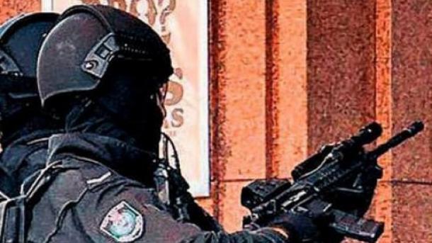 ملبورن: پولیس کا چھاپہ دہشت گردی کے شبہے میں ایک نوجوان گرفتار