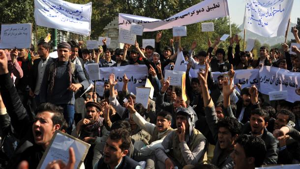 کابل ده افغانستان پریس نینگ مقاله سی گه قرشی مظاهره بولدی