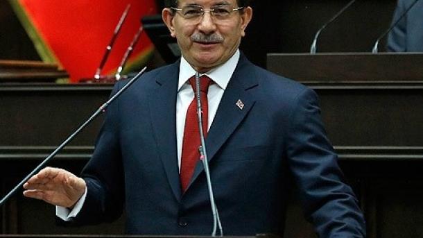  Premýer ministr Ahmet Dawutogly Brýussele gider