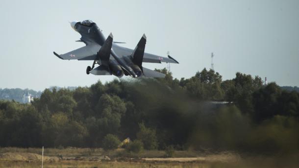 Siri – Rusia nis operacionet ajrore kundër DAESH-it
