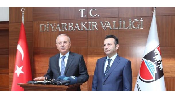  Dövlət başçısının baş katibi Diyarbəkir Valiliyini ziyarət edib